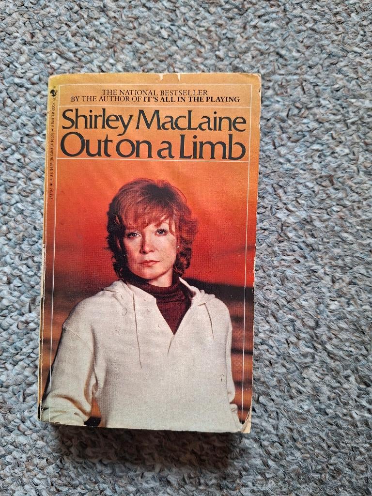 Out On A Limb/Shirley MacLaine, Ophalen of Verzenden, Gelezen, Shirley Maclaine