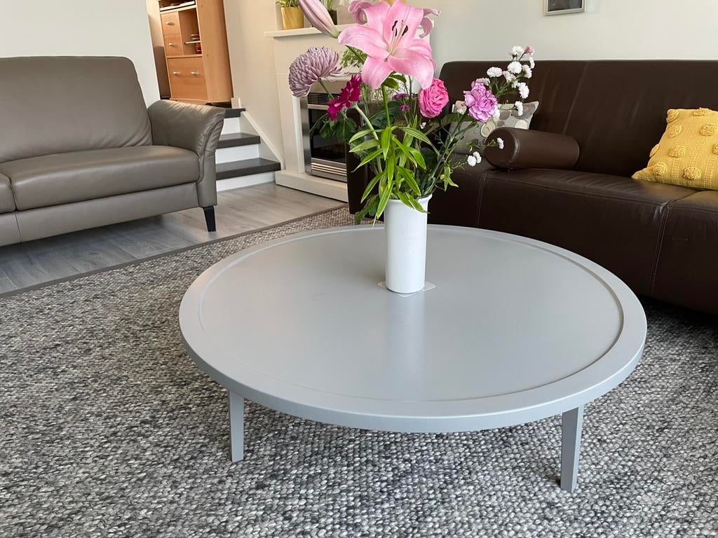 Grijze, ronde  salontafel van vt-wonen, Ophalen, Rond, Zo goed als nieuw, Modern