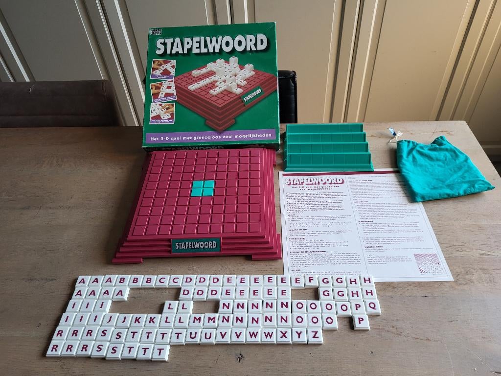 spel Stapelwoord, Hobby en Vrije tijd, Gezelschapsspellen | Bordspellen, Een of twee spelers, Ophalen of Verzenden, Gebruikt