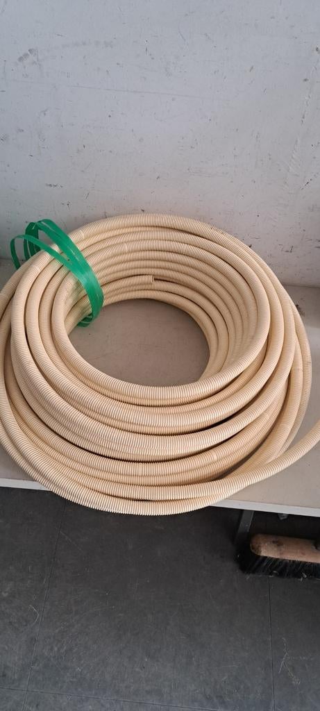 Flexibele electra buis, Doe-het-zelf en Verbouw, Ophalen of Verzenden, Overige materialen, Minder dan 2 meter, Overige typen
