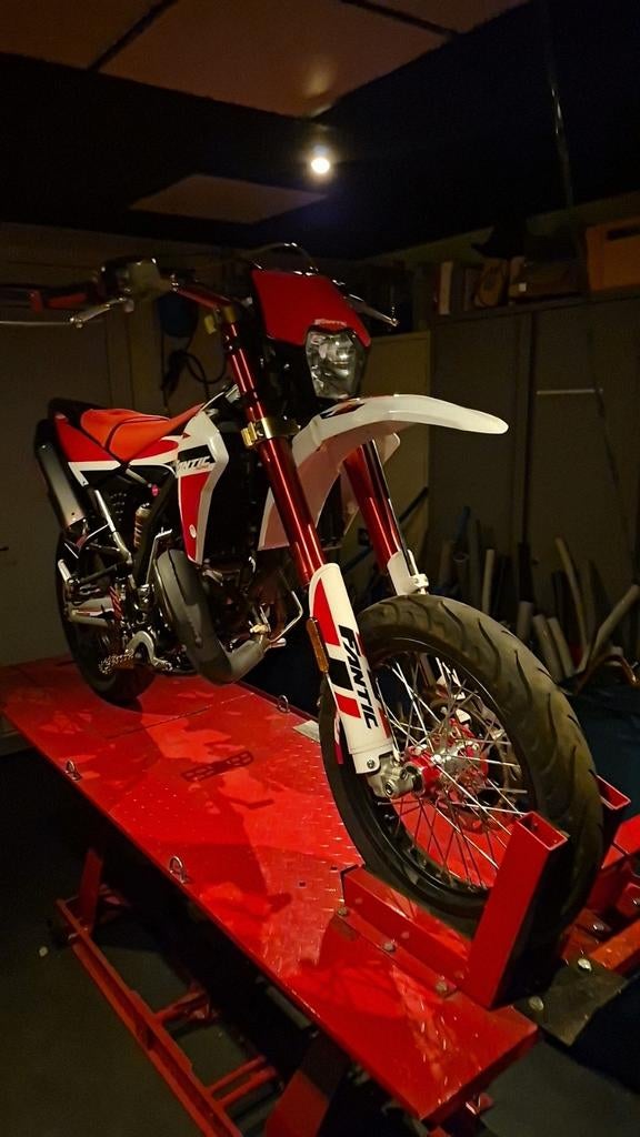 Fantic XM50 Motard 2023, 6 versnellingen, Zo goed als nieuw, 50 cc, Ophalen
