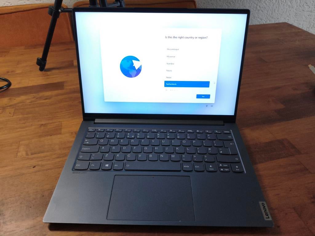 Lenovo Yoga serie 7 14 inch laptop met i7, Computers en Software, Windows Laptops, Qwerty, Ophalen of Verzenden, Zo goed als nieuw
