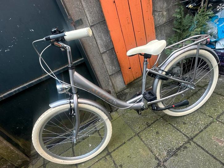 Altec 24 inch fiets, model 2026 - Zo goed als nieuw, Fietsen en Brommers, Fietsen | Meisjes, Zo goed als nieuw, 24 inch, Ophalen of Verzenden
