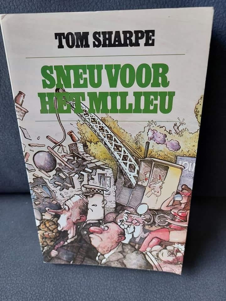 Sneu voor het milieu Tom Sharpe, Boeken, Ophalen of Verzenden, Gelezen, Tom Sharpe