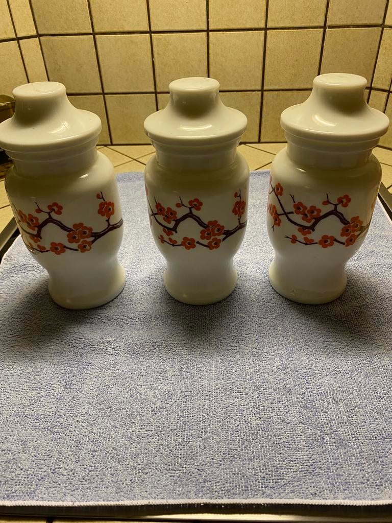 Drie opaline apothekerspotten jaren 60, Ophalen of Verzenden