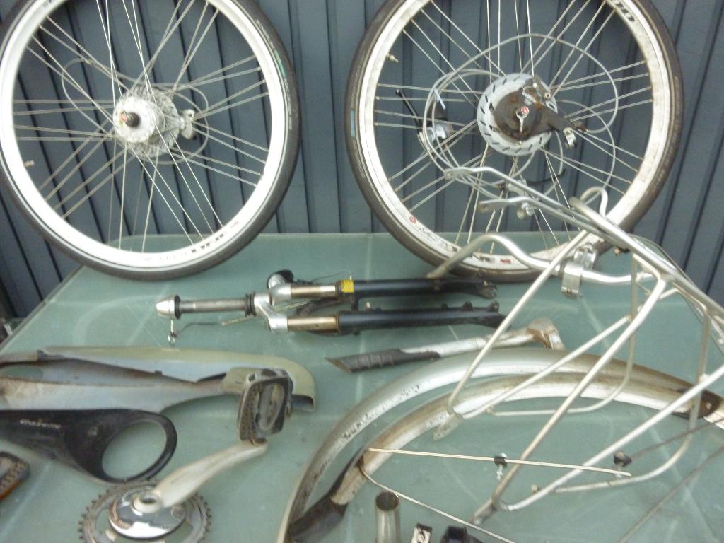 gebruikte onderdelen gazelle chamonix voor en achterwiel enz, Fietsen en Brommers, Fietsonderdelen, Ophalen, Gebruikt, Wiel, Gazelle fiets