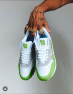 Patta x Nike Air Max 1 SP "Chlorophyll 2.0" maat 45,5, Kleding | Heren, Schoenen, Overige kleuren, Nieuw, Ophalen of Verzenden