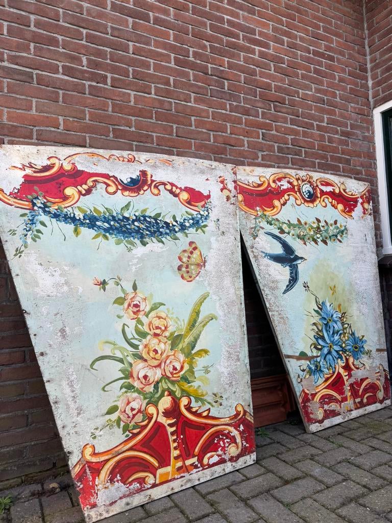 Kermis, carousel, houten panelen, schilderij, frisse kleuren, Ophalen