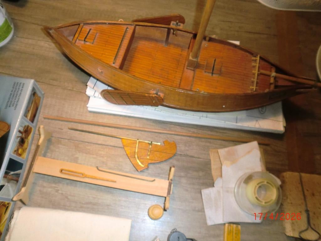 scheeps model  half afgrbouwd., Hobby en Vrije tijd, Ophalen of Verzenden, Gebruikt, Groter dan 1:32, Italeri