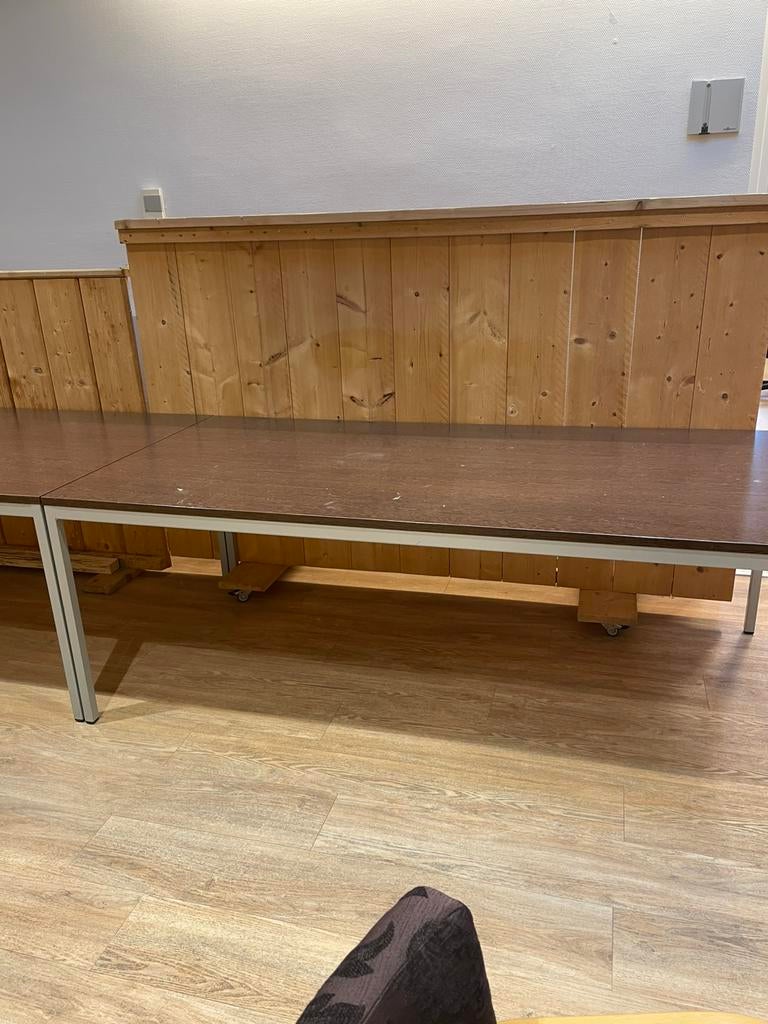 Te koop: 2 houten tafels, Ophalen, Gebruikt