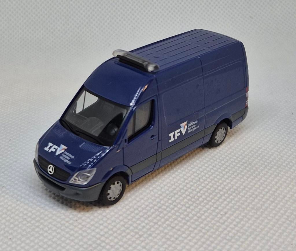 MB Sprinter Instituut Fysieke Veiligheid Eigenbouw, Ophalen of Verzenden, Zo goed als nieuw, Auto, Herpa
