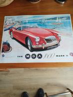 Vintage MGA 1600 Mark II poster, Ophalen of Verzenden, Zo goed als nieuw, Deurposter of groter, Film en Tv