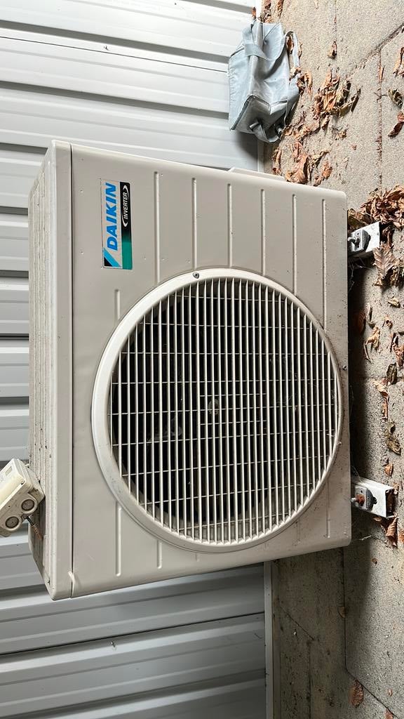 Daikin airco binnenunit en buitenunit, Ophalen, 3 snelheden of meer, Afstandsbediening, Gebruikt