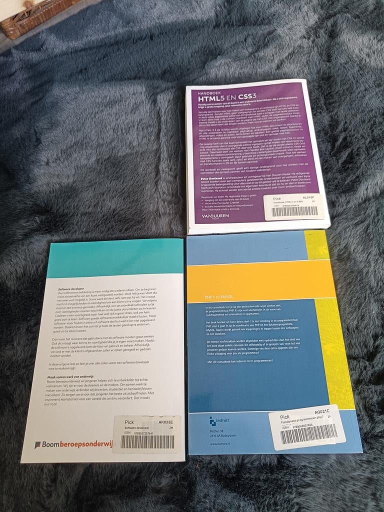 3x MBO 4 software developer boeken GRATIS/BIEDEN NIEUW: 140€, Boeken, Ophalen, Zo goed als nieuw