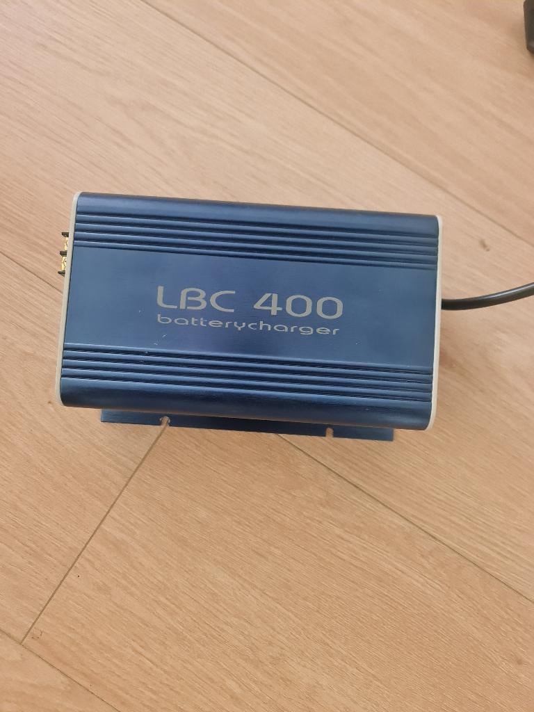 LBC 412 B  acculader, Ophalen, Gebruikt