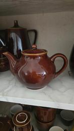 Antieke Bruine Theepot, Ophalen