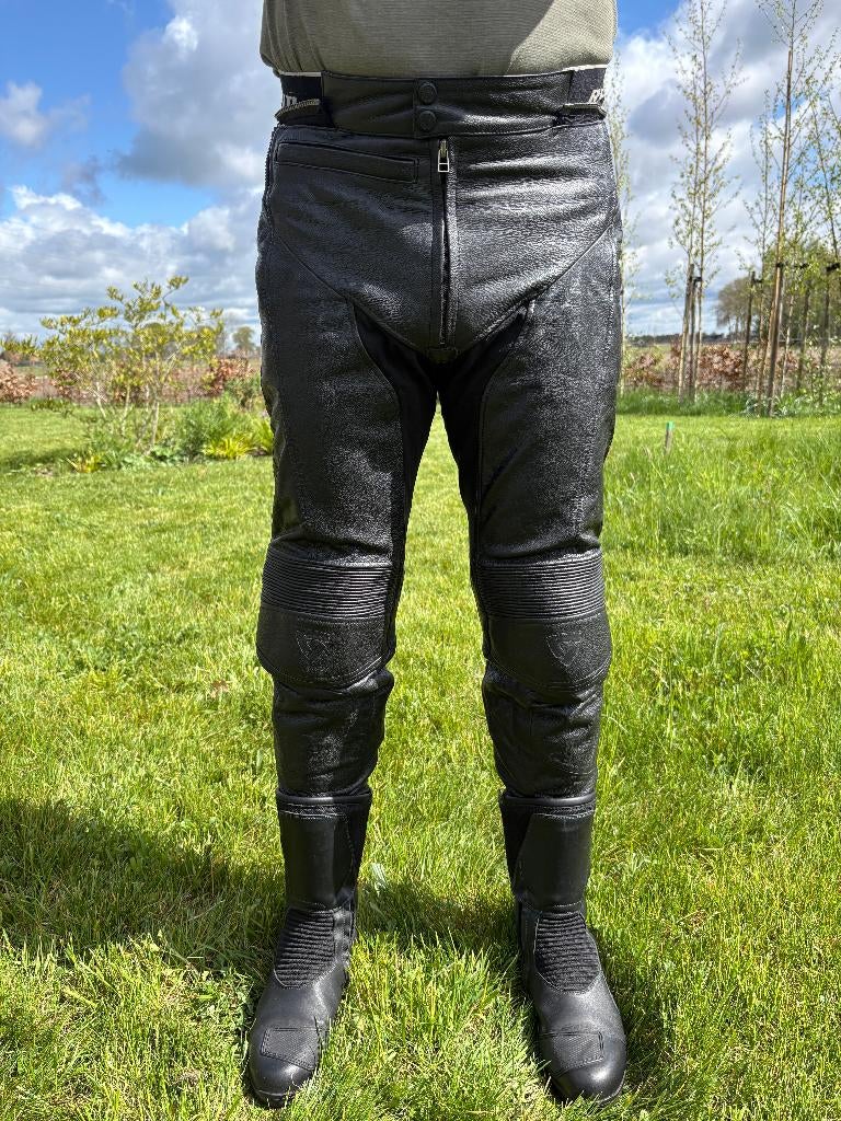 Revit leren motorbroek maat 50 als nieuw, Motoren, Broek | leer, Heren, Revi't, Ophalen of Verzenden