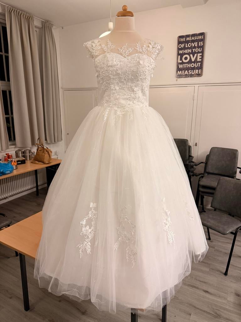 Nieuwe nooit gedragen trouwjurk mt 34/36, Ophalen, Nieuw, Wit