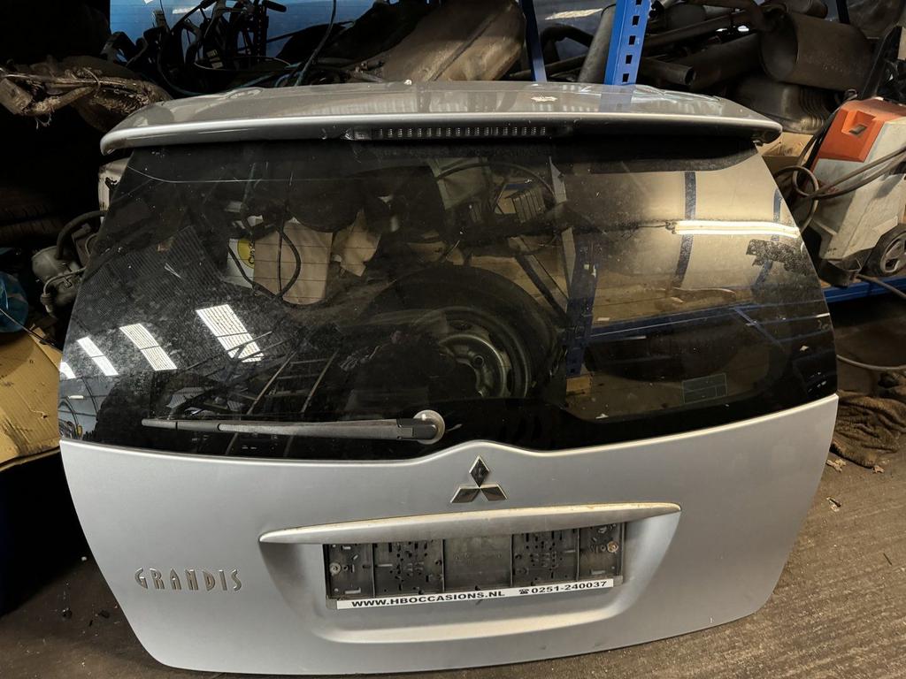 Achter klep Mitsubishi Grandis van 2006, Gebruikt, -, Ophalen of Verzenden, Mitsubishi