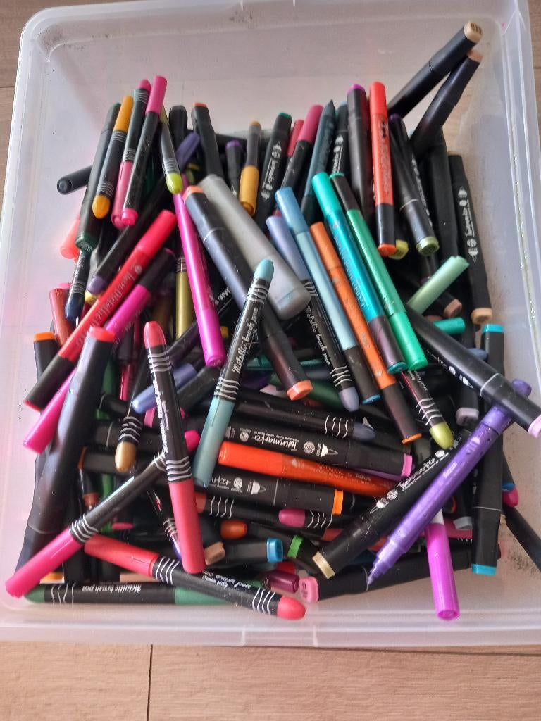 grote verzameling stiften, markers, servetten en scrapbooks, Hobby en Vrije tijd, Ophalen