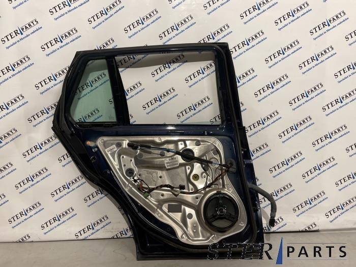 Portier 4Deurs links-achter van een Mercedes C-Klasse (359), Gebruikt, -, Deur, Ophalen of Verzenden