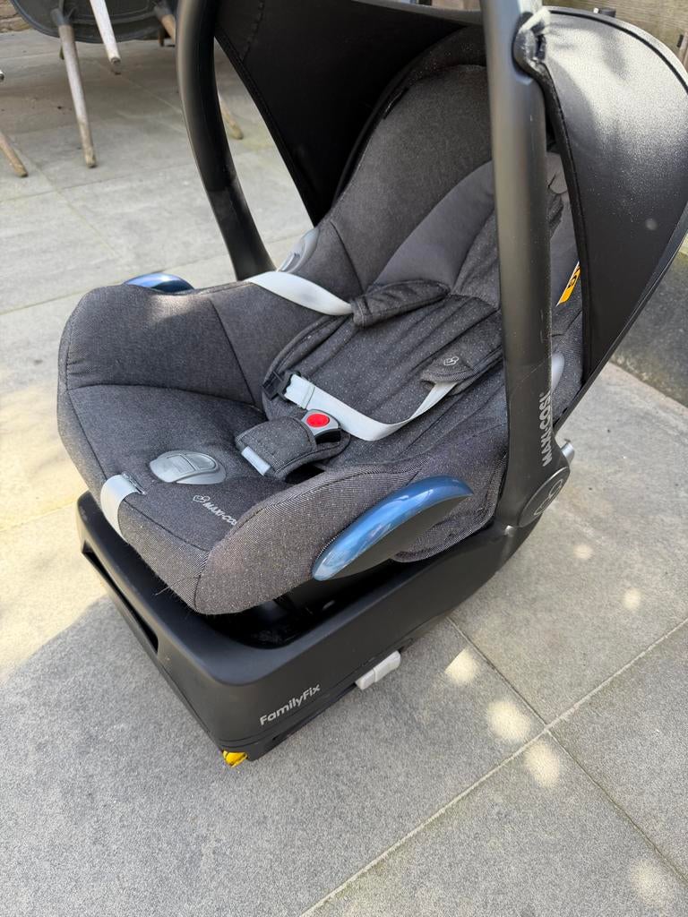 Maxi Cosi met FamilyFix base, Kinderen en Baby's, Autostoeltjes, Ophalen, Gebruikt, Zijbescherming, Isofix