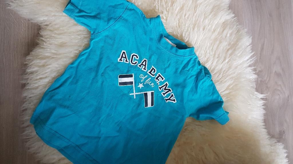 Leuk shirt 86, Kinderen en Baby's, Babykleding | Maat 86, Ophalen of Verzenden, Zo goed als nieuw, Jongetje, Shirtje of Longsleeve