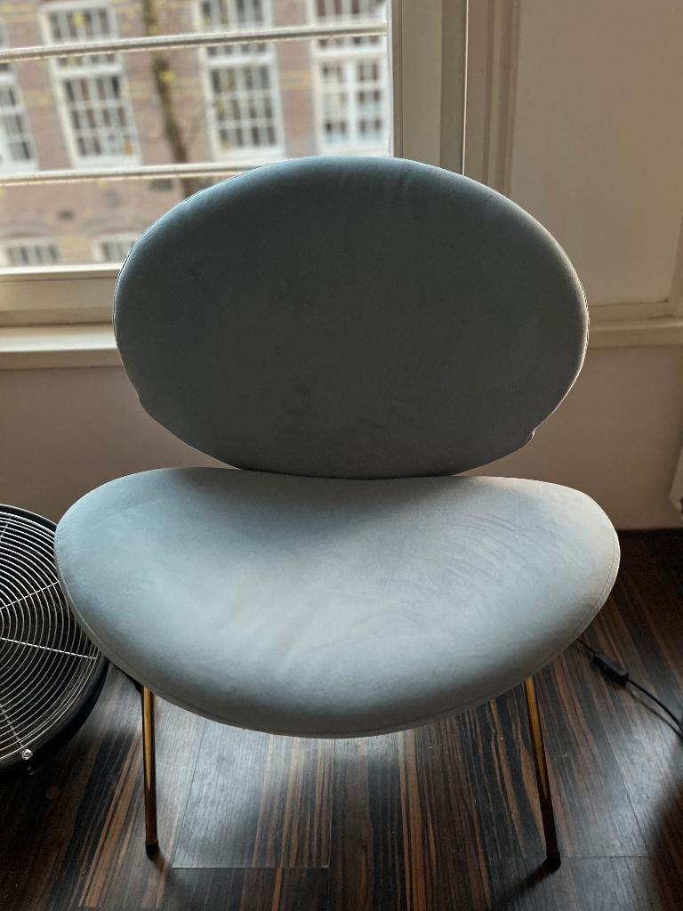 Luxe Velvet Lounge Chair: Baby Blue & Goud, Designer Look, Huis en Inrichting, Stoelen, Zo goed als nieuw, Eén, Metaal, Stof, Blauw