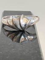 Zilveren ring, 18 tot 19, Ophalen of Verzenden, Zo goed als nieuw, Dame