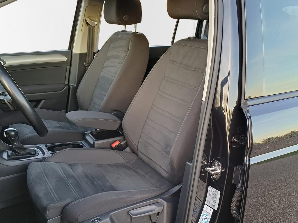 Volkswagen Touran 1.5 TSI Comfortline Business 7-Pers /Led/N, Auto's, 15 km/l, Euro 6, 4 cilinders, 150 pk