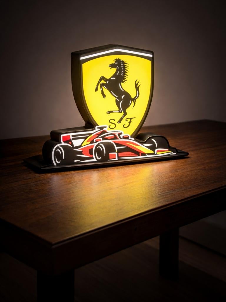 Ferrari F1 LED USB Lamp - Scuderia Ferrari Logo & Raceauto, Ophalen of Verzenden, Nieuw, Formule 1, Ferrari, Raceauto, Sportief, Modern