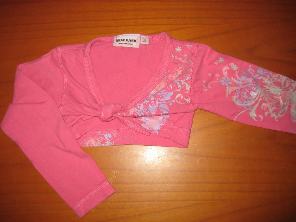 Pink bolero, 92, New Basic, Kinderen en Baby's, Kinderkleding | Maat 92, Ophalen of Verzenden, Zo goed als nieuw, Meisje, Trui of Vest
