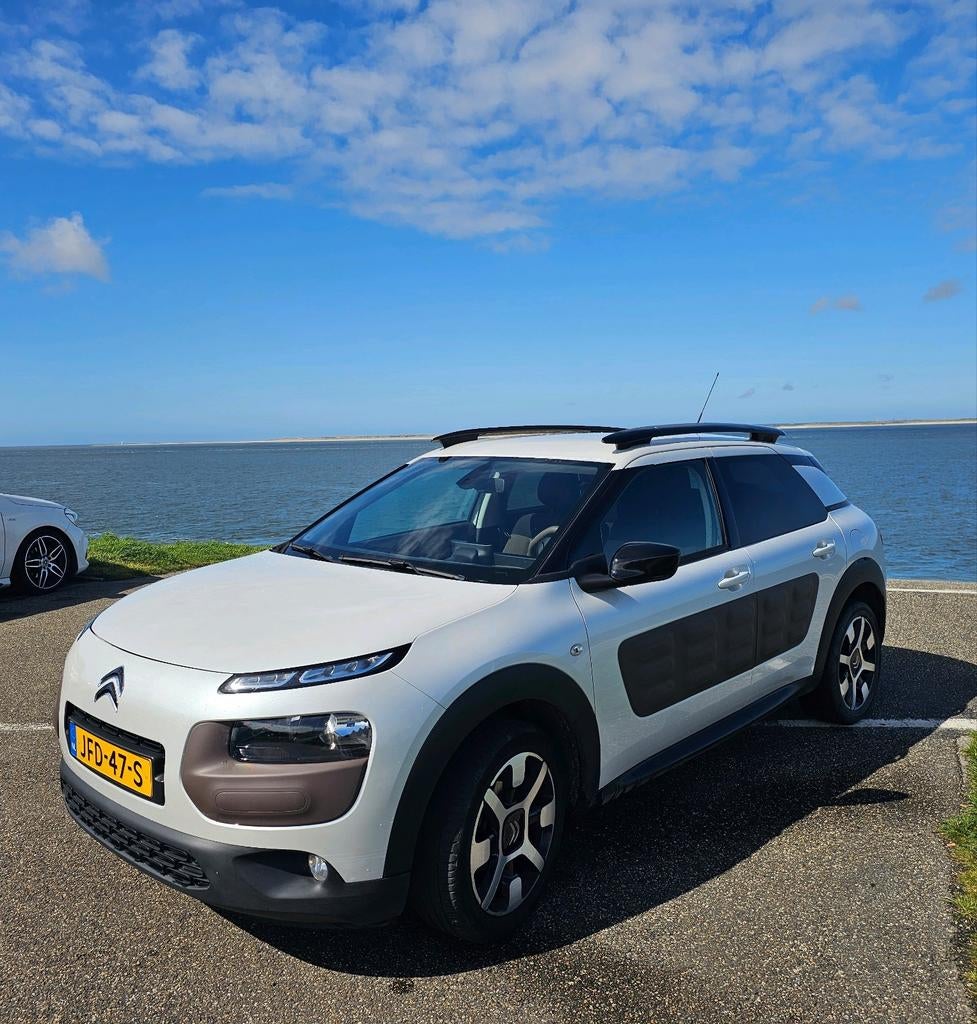 Citroën C4 Cactus 1.2 VTI 82 2014 Wit, Auto's, Citroën, Voorwielaandrijving, Euro 5, Stof, 1199 cc