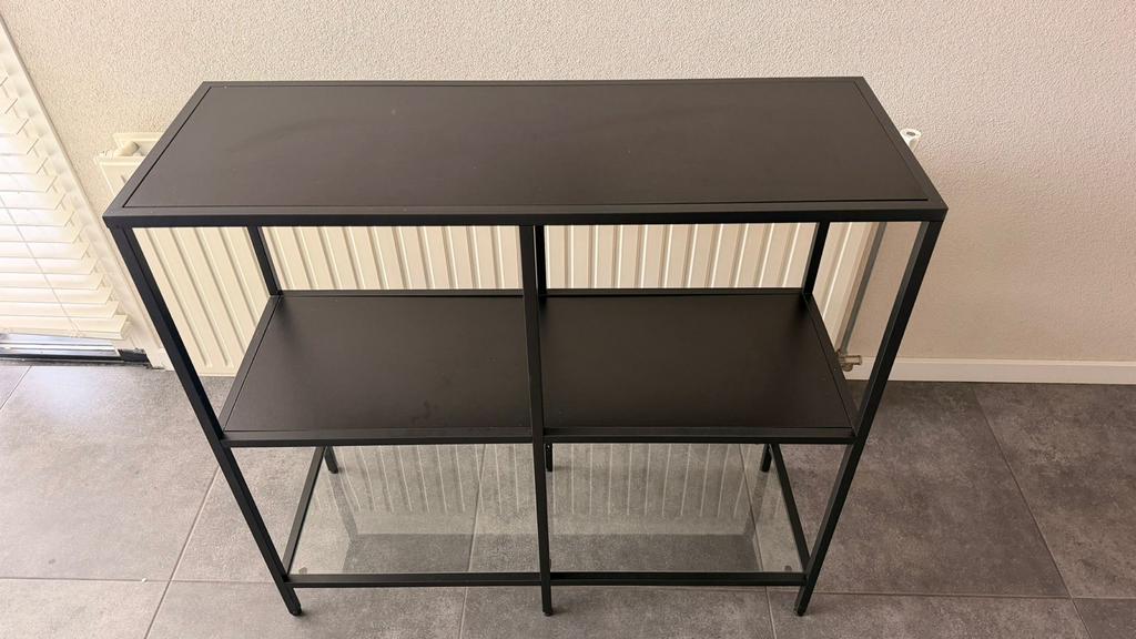 stellingkast - Zwart metaal en glas, Huis en Inrichting, Kasten | Stellingkasten, Ophalen of Verzenden, Zo goed als nieuw