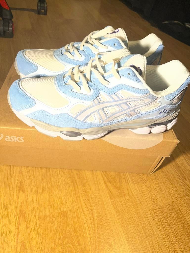 Asics gel nyc, Sport en Fitness, Loopsport en Atletiek, Ophalen of Verzenden, Zo goed als nieuw, Hardloopschoenen, Asics
