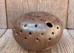Egel vormige design uniek leren bal speelgoed vaas met gaten, Antiek en Kunst, Ophalen of Verzenden