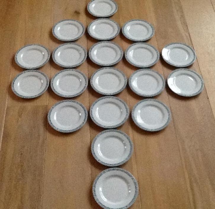 Arzberg servies ah vele delen, Huis en Inrichting, Keuken | Servies, Zo goed als nieuw, Compleet servies, Overige stijlen, Keramiek