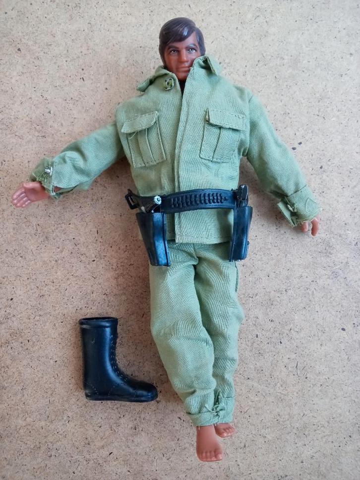 Vintage Action Men pop met groen pak holster, Verzamelen, Poppen, Pop, Ophalen of Verzenden