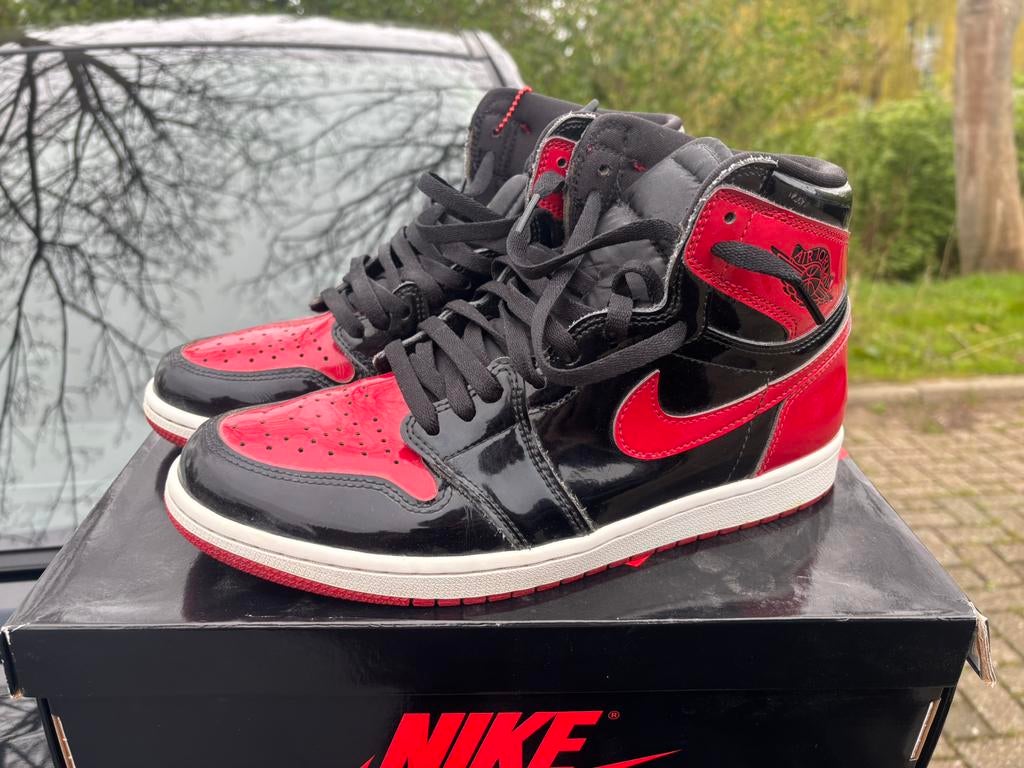 Jordan 1 ‘Bred Patent’ maat 44, Kleding | Heren, Schoenen, Zwart, Ophalen of Verzenden, Sneakers of Gympen, Zo goed als nieuw