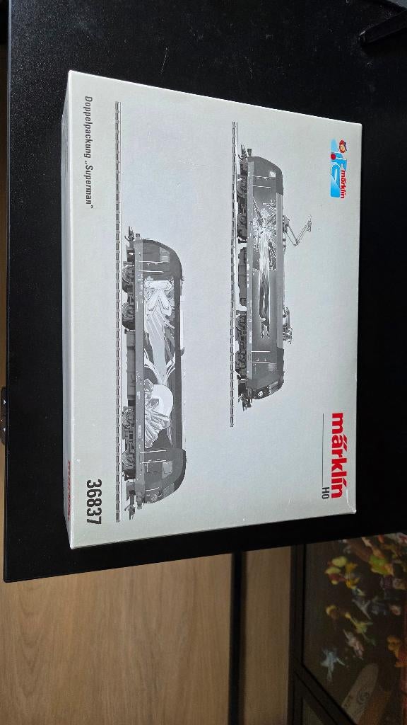 Märklin 36837 - Locomotievenset "Superman", Locomotief, Gelijkstroom of Wisselstroom, Nieuw, Ophalen of Verzenden