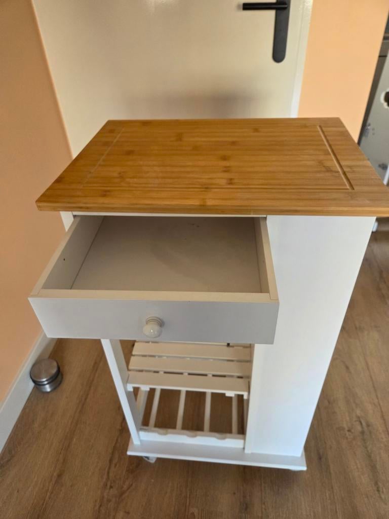 Witte keukentrolley met bamboe blad., Keukentrolley, Ophalen, Zo goed als nieuw, Wit