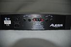 Alesis Versterker met flightcase RA100    <230504>, Gebruikt, ., Ophalen of Verzenden, 50 tot 100 watt