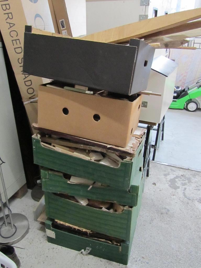 gratis kachelhout aanmaakhout vuurkorf, Minder dan 3 m³, Ophalen, Overige houtsoorten, Blokken