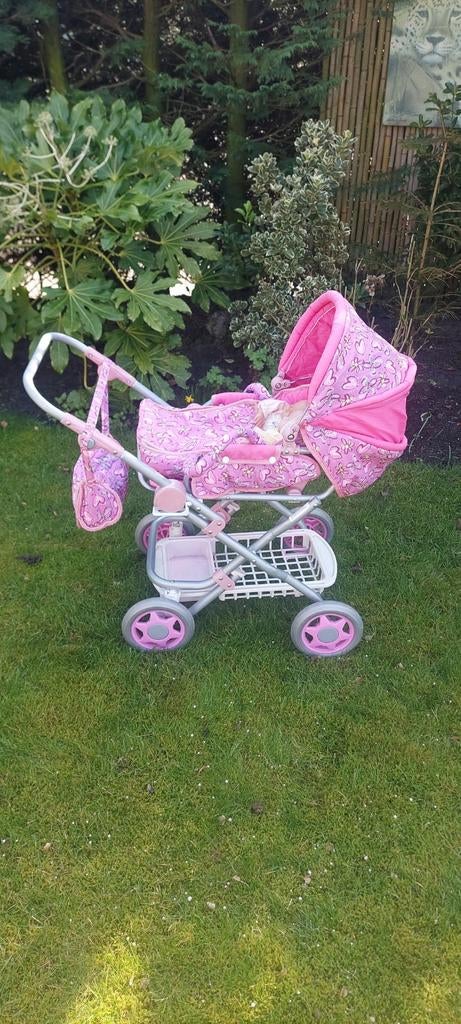 Poppenwagen met 2 popjes en extra's, Ophalen, Gebruikt