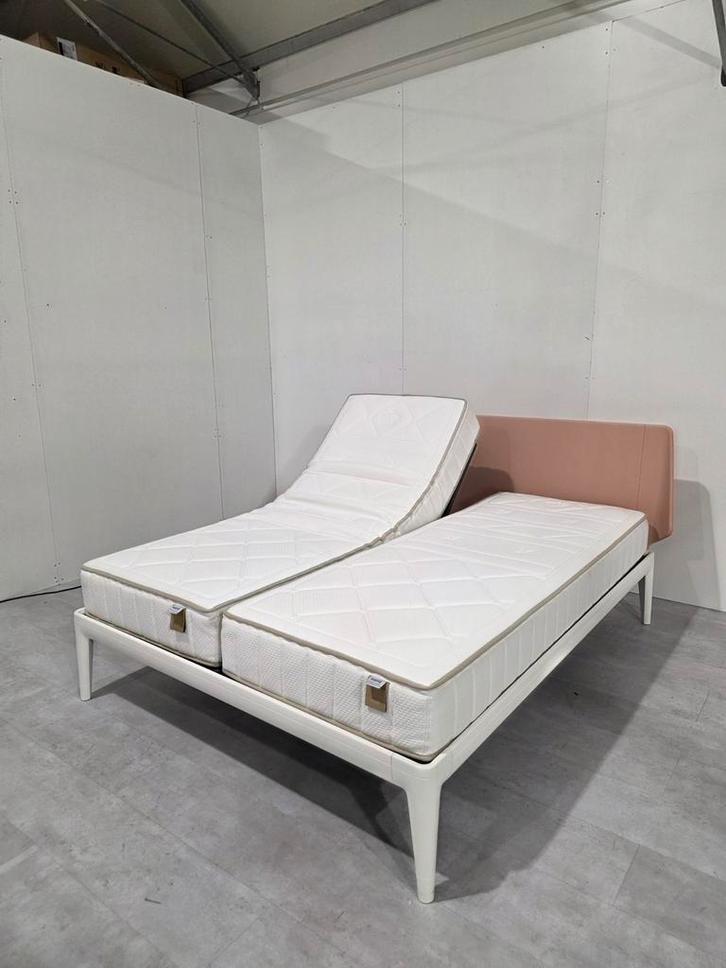 Auping Essential Bed 160x200 Electrisch 1M + Vivo Matrassen, Huis en Inrichting, Slaapkamer | Bedden, Zo goed als nieuw, Tweepersoons