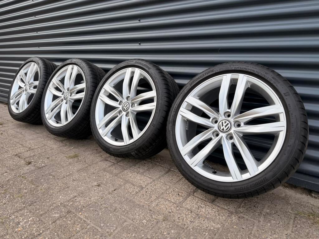 OEM VW Durban 18 inch 5x112 Golf 7 7.5 VII R-Line Highline, Ophalen, 18 inch, Gebruikt, Banden en Velgen