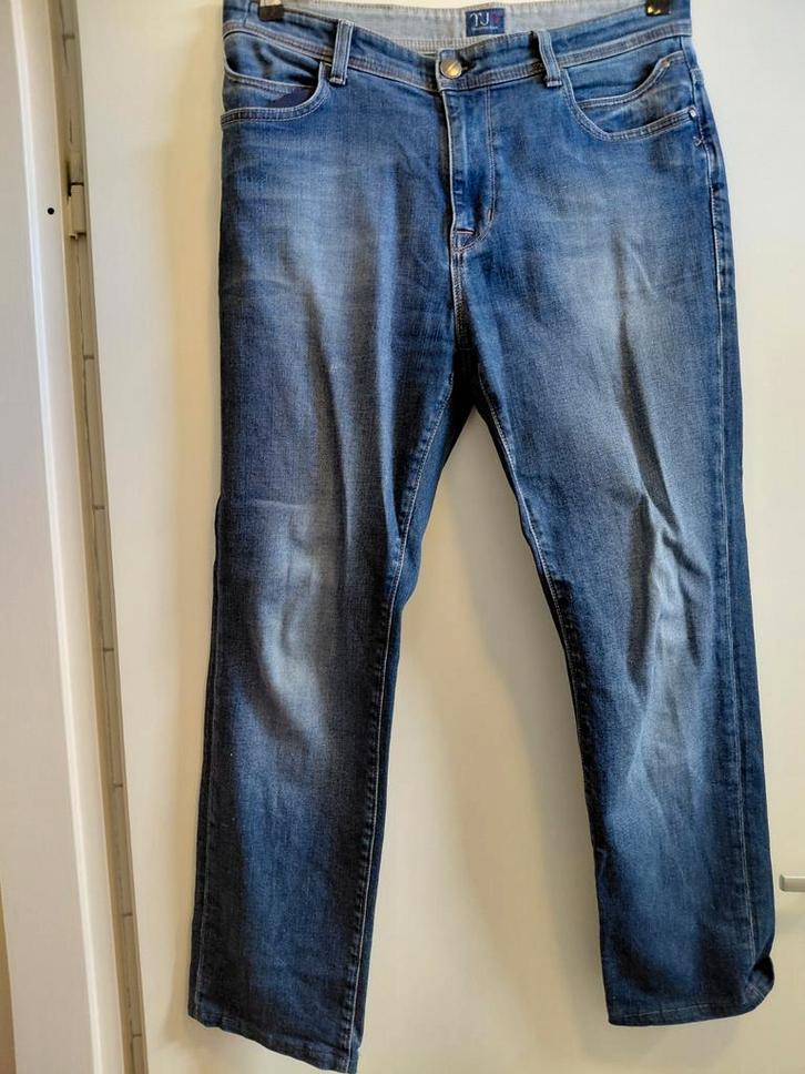 Trussardi Jeans heren spijkerbroek - Maat 50, Kleding | Heren, Spijkerbroeken en Jeans, Zo goed als nieuw, W33 - W34 (confectie 48/50)