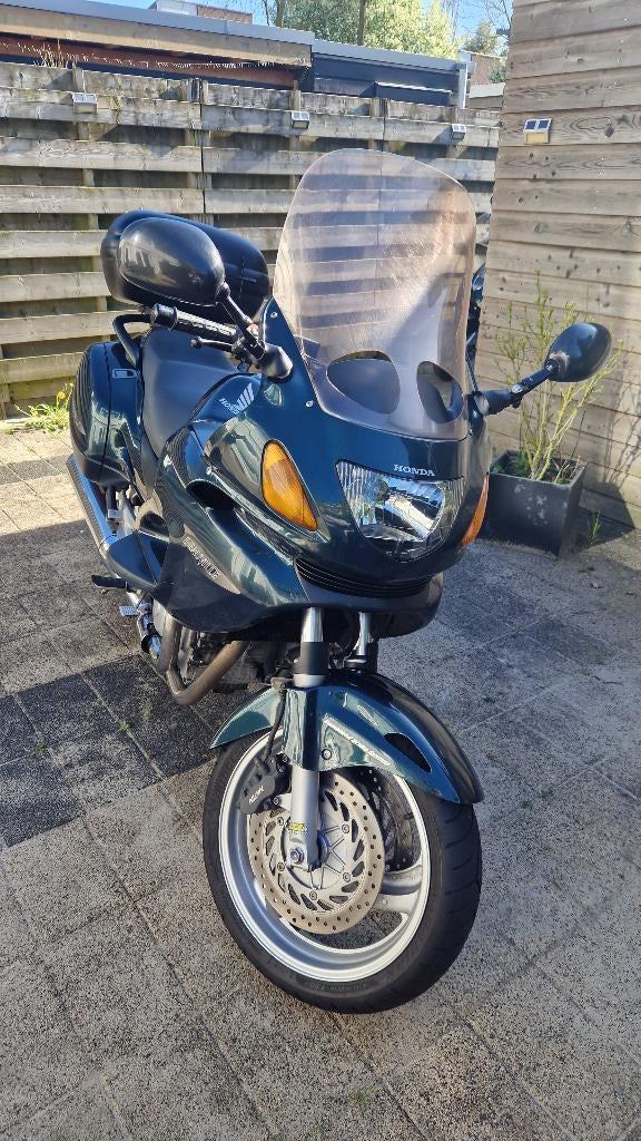 Honda Deauville NTV 650. 2002. Groen, Motoren, Ophalen