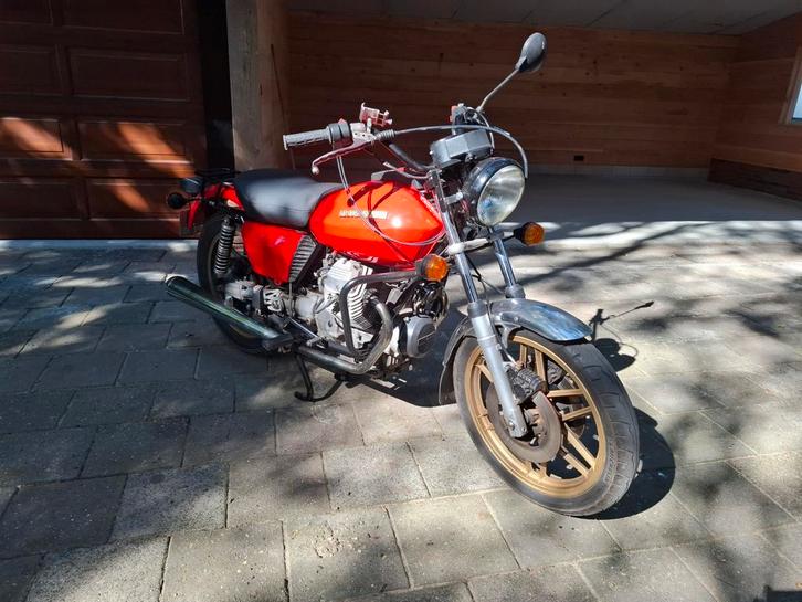 Moto guzzi v50, Motoren, Motoren | Moto Guzzi, Particulier, Toermotor, 12 t/m 35 kW, 2 cilinders, Ophalen of Verzenden