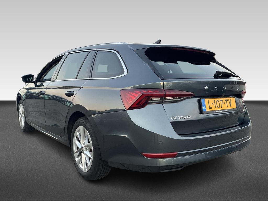 Skoda Octavia Combi 1.0 TSI e-Tech MHEV 110pk DSG Automaat B, Stof, Gebruikt, Stationwagon, 19 km/l
